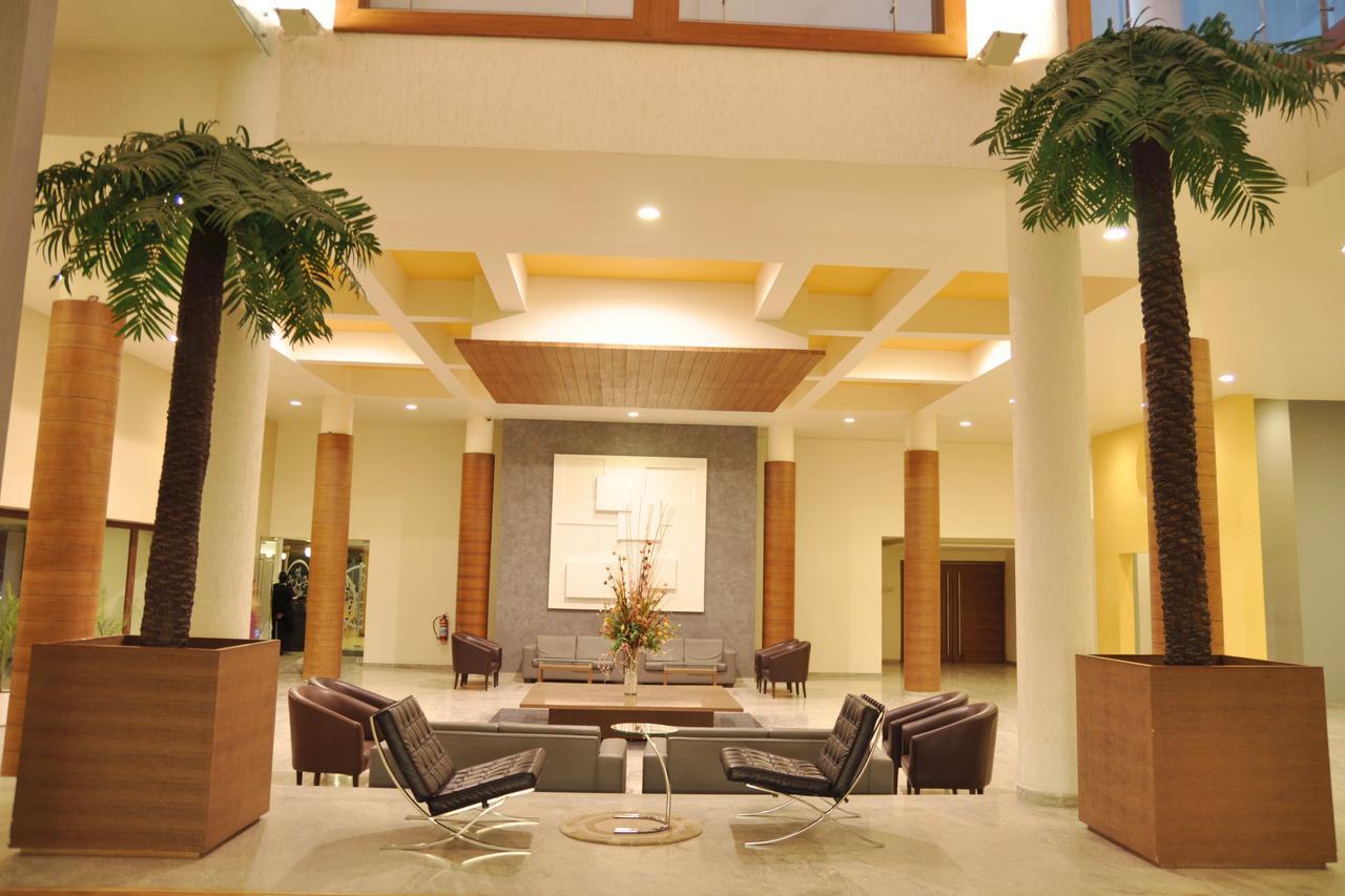 Hotel Seasons Rajkot Exterior foto